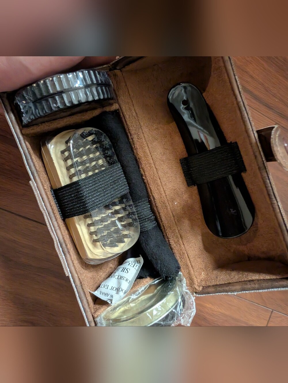 Men's Black and Gold Travel Shoe Shine Kit